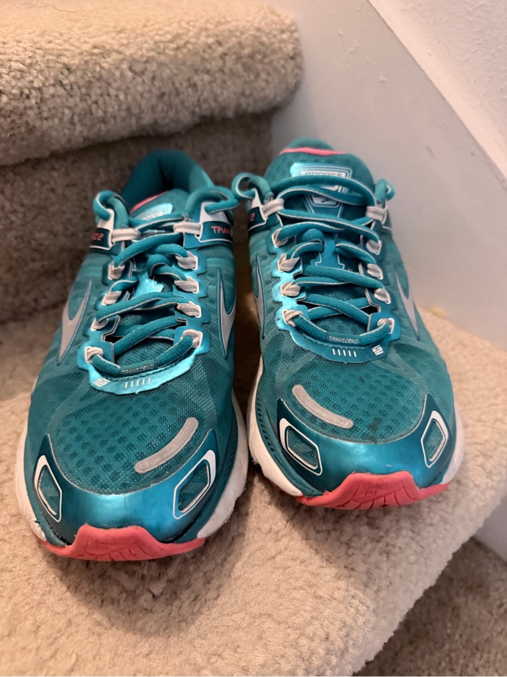 Brooks Transcend 2 Super DNA Turquoise Running Shoes  Women's 9 Torn Eyelet